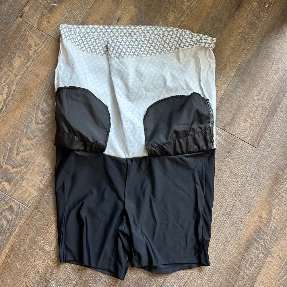 S.C. & CO. Womens Black White Geometric Quatrefoil Athletic Skort Size Medium